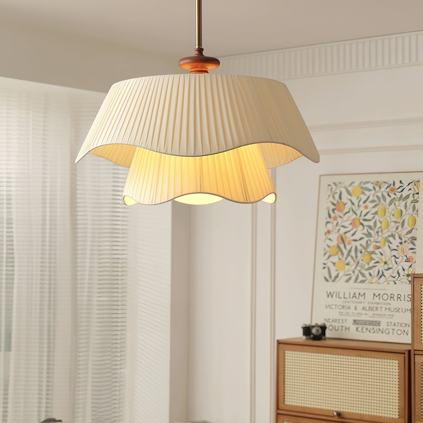 Lunara Pendant Light Contemporary Warm Glow for Living Spaces | Snurv