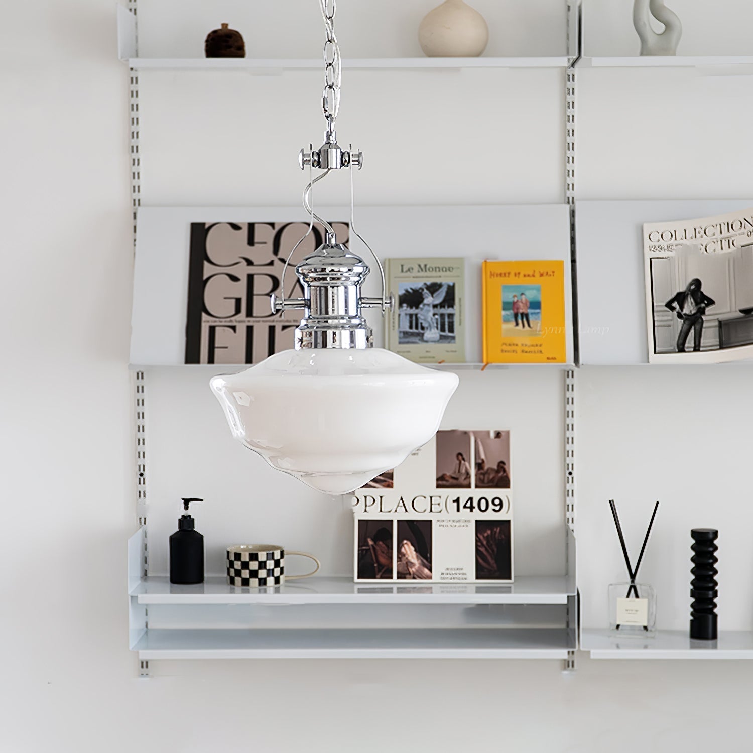 Havenwood Skolehus Pendellampe Med Håndlagde Glasskjermere | Snurv