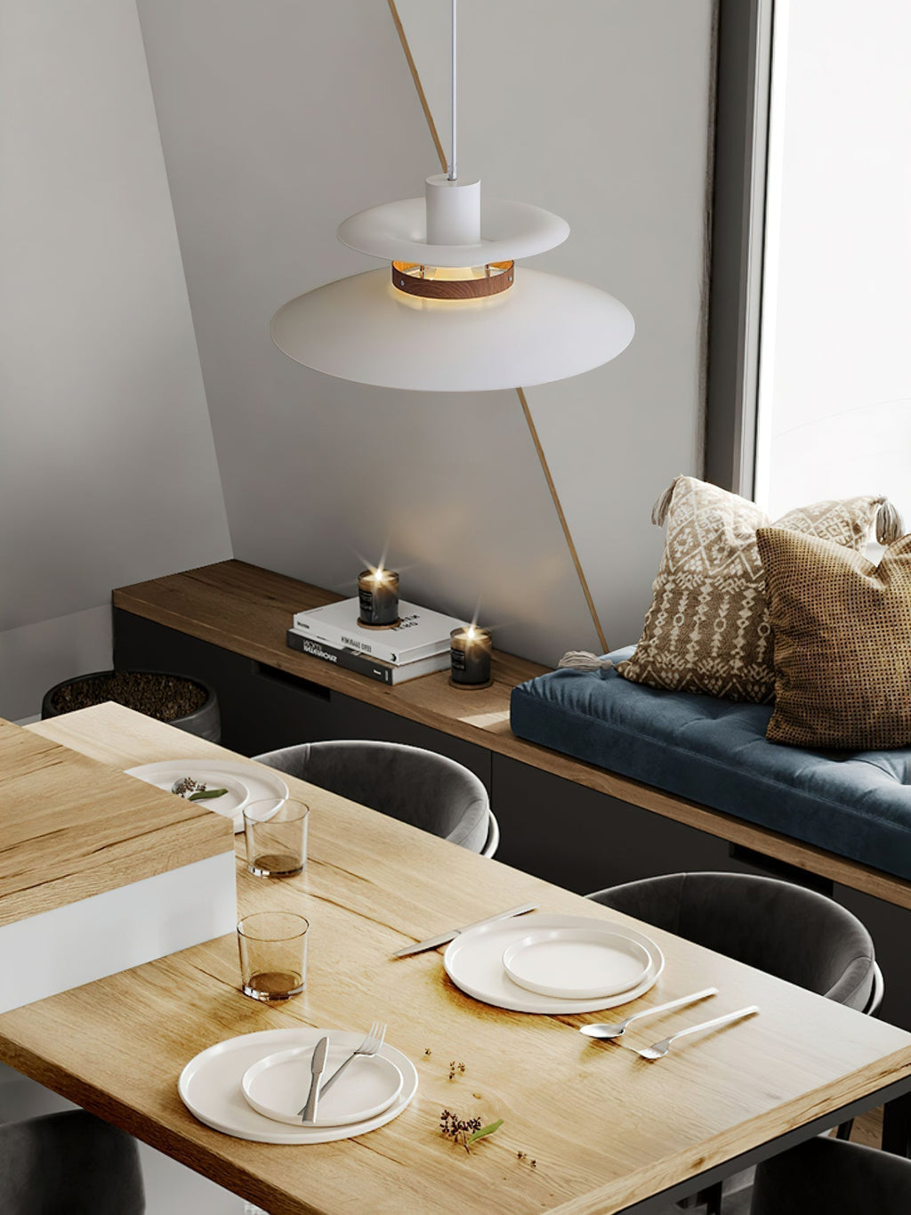 Astraea Pendant Light With Timeless Elegance And Warm Glow | Snurv