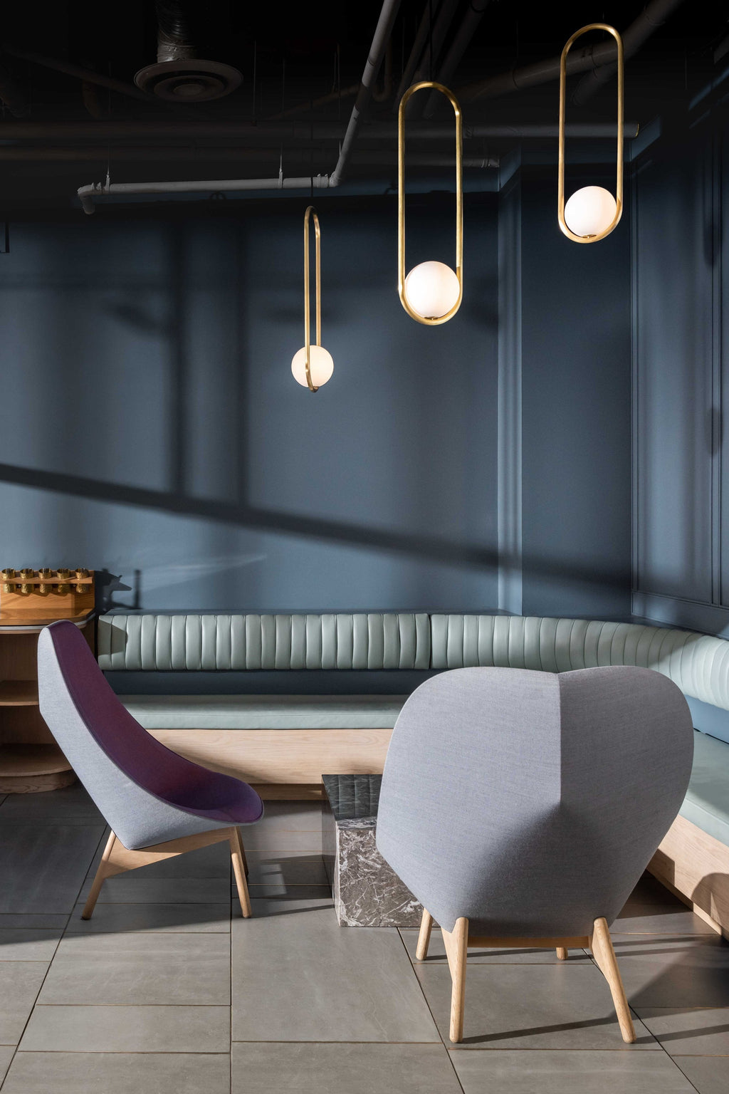 Astraea Modern Pendant Lamp for Elegant Living Spaces | Snurv