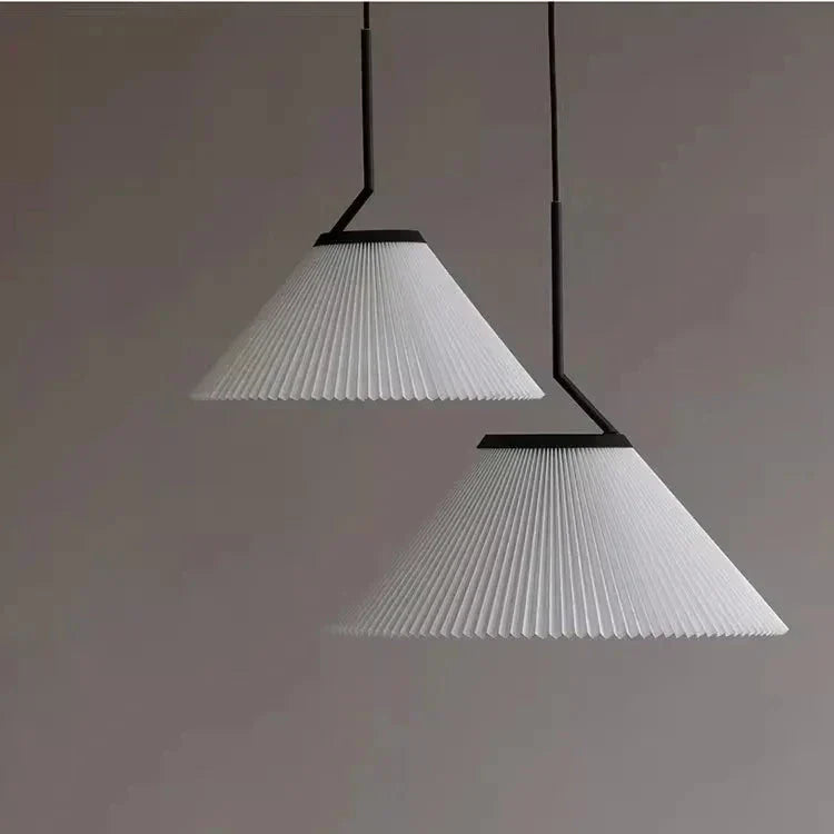 Velora Cream Pleated Pendant Lamp With Warm Light And Soft Scandinavian Style | Snurv